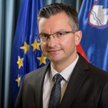 Premier Słowenii podał się do dymisji. Chce wcześniejszych wyborów