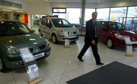 Polacy nie kupują nowych aut