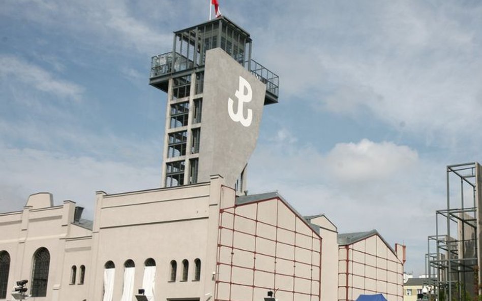 Powstańcy warszawscy nie chcą zmian w Apelu Poległych