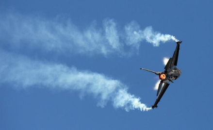 F-16