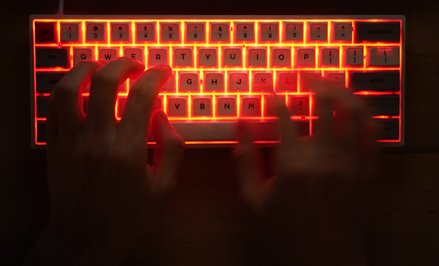 Hakerzy coraz częściej atakują placówki medyczne. Dysponują one ogromną ilością niezwykle wartościow