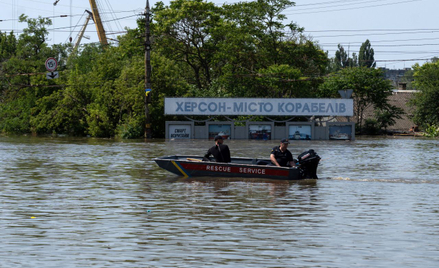 Chersoń zalany przez wody ze Zbiornika Kachowskiego po wysadzeniu tamy w Nowej Kachowce