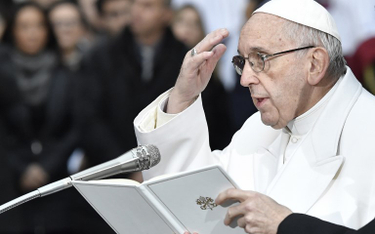 Papież Franciszek chce zmienić modlitwę "Ojcze Nasz"