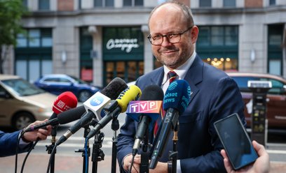 Porozumienie w sprawie ambasadorów zostało zablokowane przez premiera Donalda Tuska – przekonuje Mar