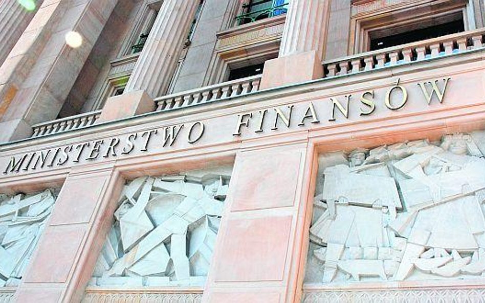 Z danych Ministerstwa Finansów wynika, że zadłużenie Skarbu Państwa wynosiło w końcu sierpnia 696,7 