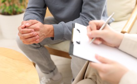 W 2024 r. wartość świadczeń NFZ dla pacjentów z rozpoznaniem głównym depresji wyniosła 212,7 mln zł