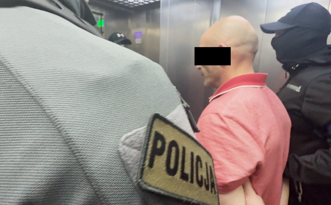 Gruziński „wor w zakonie” zatrzymany. Zdradził go tatuaż