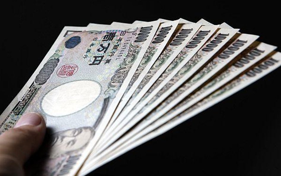 Japonia — członek Grupy 7 najbogatszych krajów świata — G7 zapowiada, że będzie interweniowała na ry