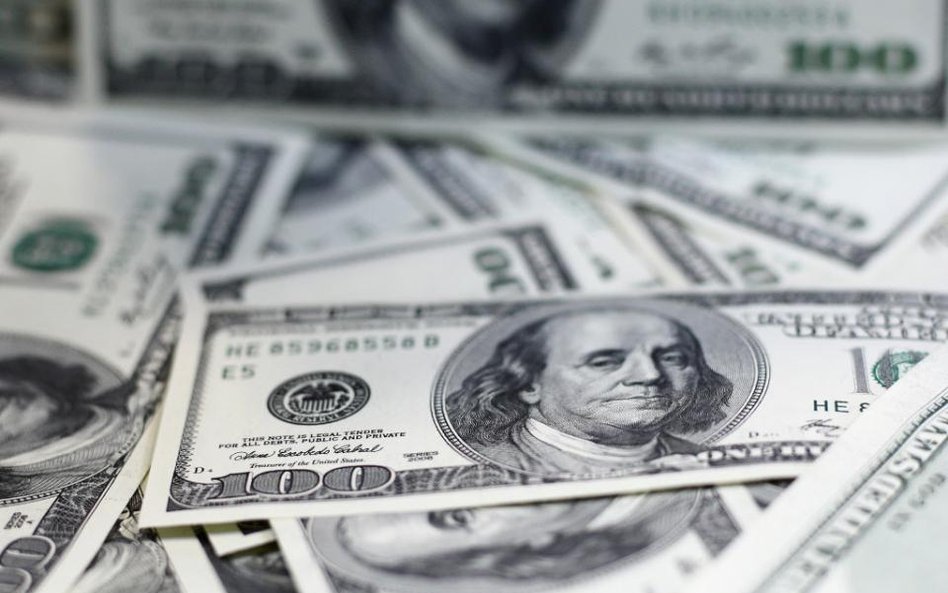 Polska sprzedała obligacje za 1 miliard dolarów