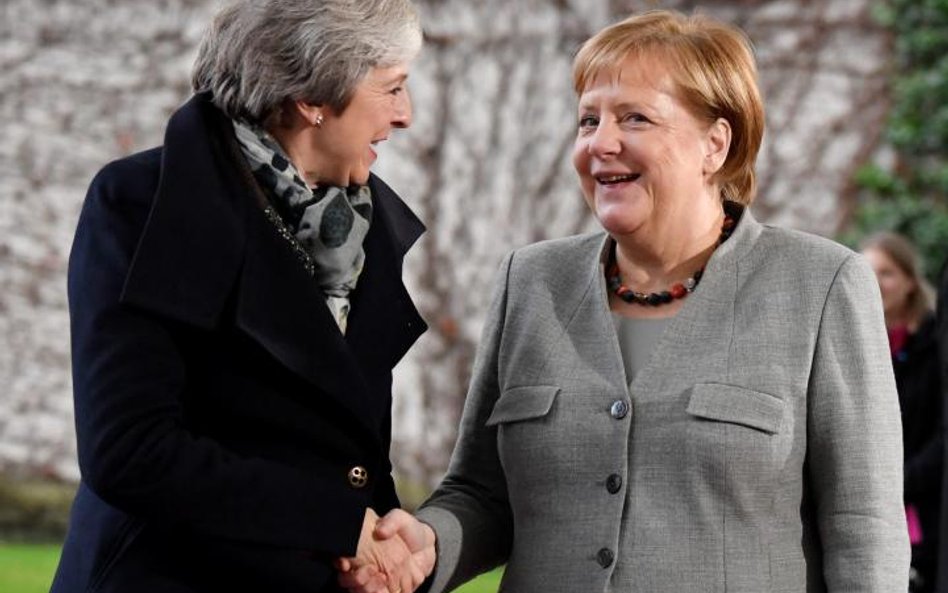 Theresa May we wtorek rozmawiała z Angelą Merkel w urzędzie kanclerskim w Berlinie