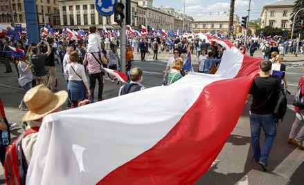 Stulecie niepodległości: Godność zamiast dumy