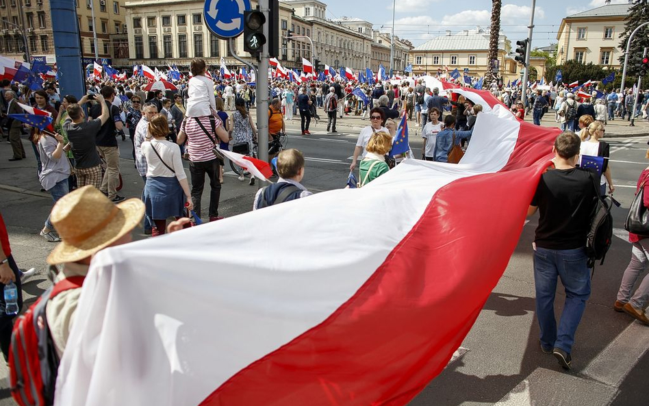 Dzień flagi i trzy inne symbole narodowe