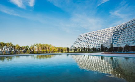 Największy tego typu hotel nad polskim morzem otworzy podwoje w środę, 11 czerwca 2026 roku