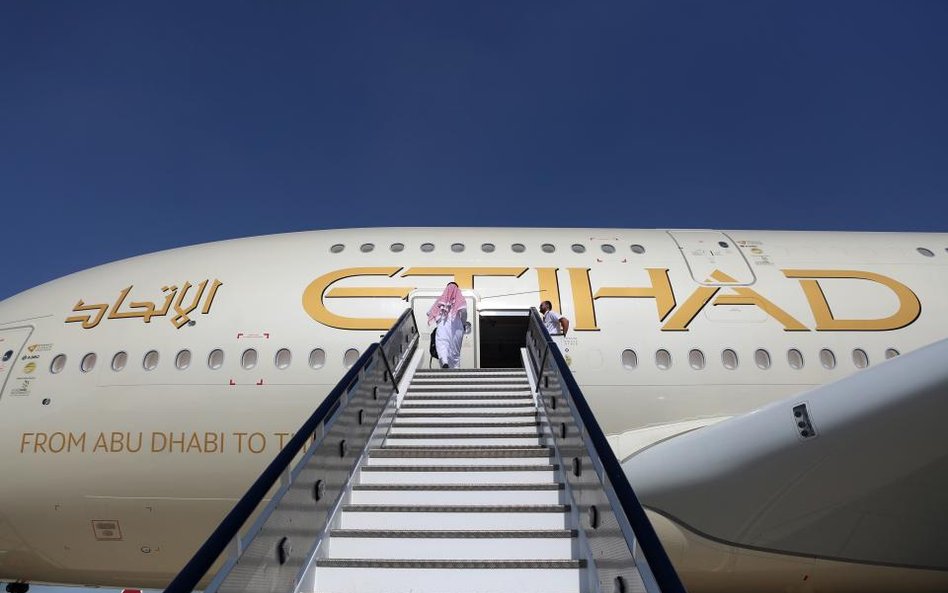 Etihad wypożycza pilotów rywalowi