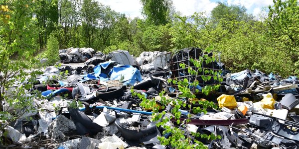 Odpady niebezpieczne znikną z Polski. Aż trzy nielegalne wysypiska są w Sosnowcu