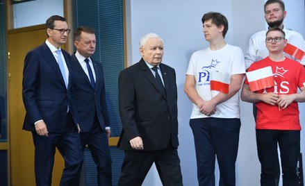 Sondaż. Duży wzrost poparcia dla PiS. Może rządzić samodzielnie