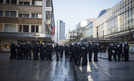 Kontrole graniczne na szczyt G-7. Policja ostrzega przed najgorszym