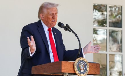 Trump twierdzi, że szefowie GM i Forda podziękowali mu za cła na ciężarówki