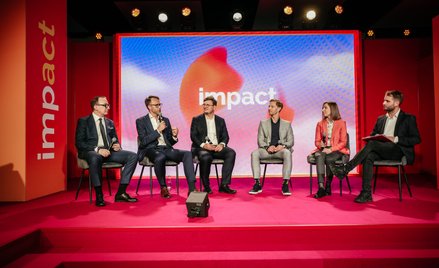 Uczestnicy debaty „Przywództwo w zmiennym świecie: Jak budować stabilność i rozwój?”