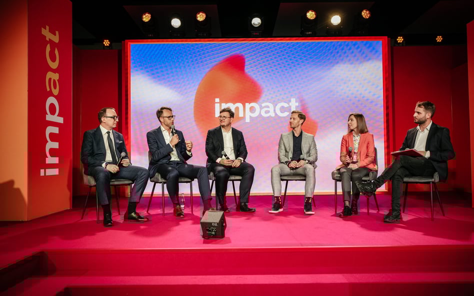 Uczestnicy debaty „Przywództwo w zmiennym świecie: Jak budować stabilność i rozwój?”