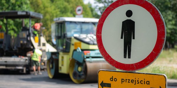 Miasta wykorzystują wakacje. Kierowców czekają liczne utrudnienia i zmiany w ruchu