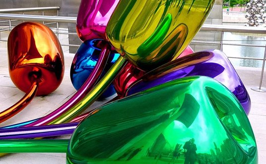 „Tulipany”, jedna z prac Jeffa Koonsa.