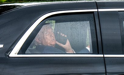 Amerykańska Narodowa Fundacja Nauki (NSF) poinformowała, że statki mające rozpocząć usuwanie ponad i