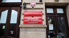 Małopolski Urzęd Wojewódzki w Krakowie w zw. z konsekwencjami zmiany zasad naliczania stażu pracy do