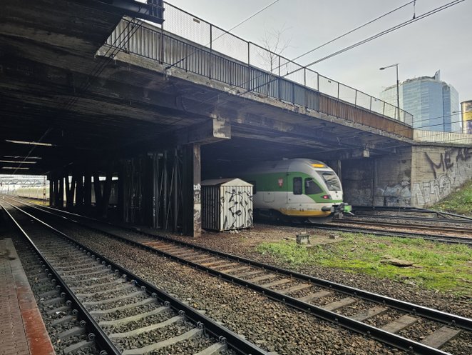 Konieczność wymiany wiaduktów jest znana od połowy ubiegłej dekady, jednak inwestycja była wstrzymyw