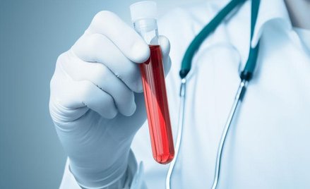 Krwiodawstwo pod ścisłą kontrolą: prezydent podpisał nowelizację ustawy o publicznej służbie krwi