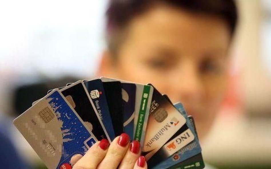 Zakupy w walucie obcej. Gdzie znajdę kartę wielowalutową?