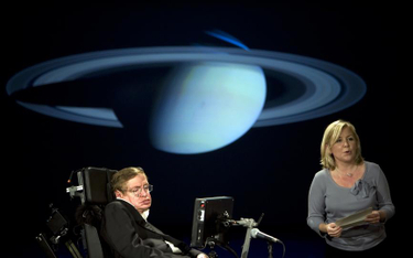 Stephen Hawking wraz ze swoją córką Lucy Hawking podczas referatu "Why We Should Go Into Space" na G