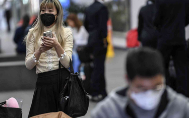 Chiny: Kolejne 2 tysiące zarażonych wirusem z Wuhan. 213 ofiar