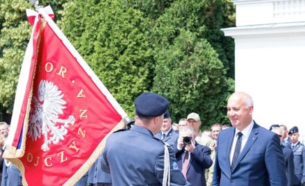 Służba Ochrony Państwa to jedna z formacji, która ma na sztandarze „Bóg Honor Ojczyzna”