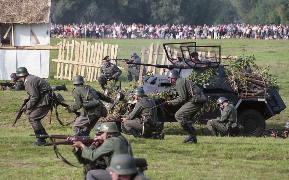 VAT od mundurów i broni na rekonstrukcję historyczną można odzyskać w zależności od tego, komu i na 
