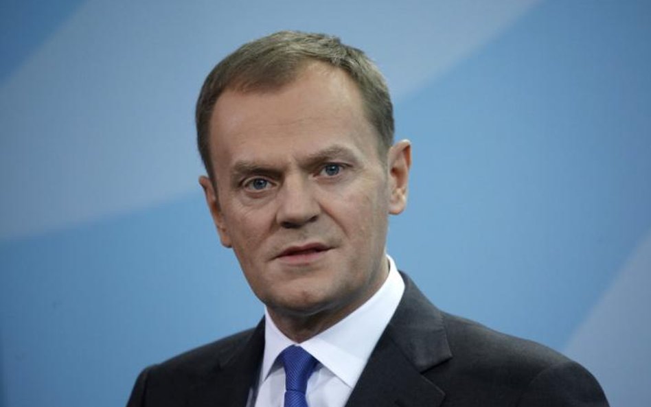 Premier osobiście zajął się samorządem