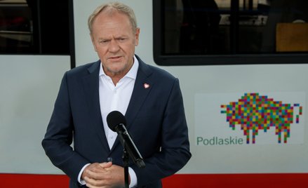 Premier Donald Tusk podczas konferencji prasowej na dworcu kolejowym w Łomży był pytany m.in. o tran
