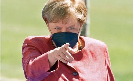 Kanclerz Angela Merkel na poniedziałkowym szczycie NATO, ostatnim w swojej karierze