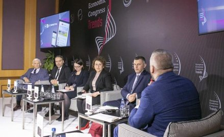 Między niepewnością a nowym porządkiem. Gospodarka w czasach wielkich przesileń