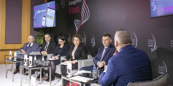 Między niepewnością a nowym porządkiem. Gospodarka w czasach wielkich przesileń