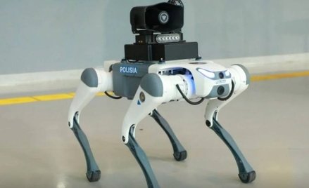 Pies robot z Kazachstanu wykorzystuje AI do rozpoznawania poszukiwanych przez policję osób