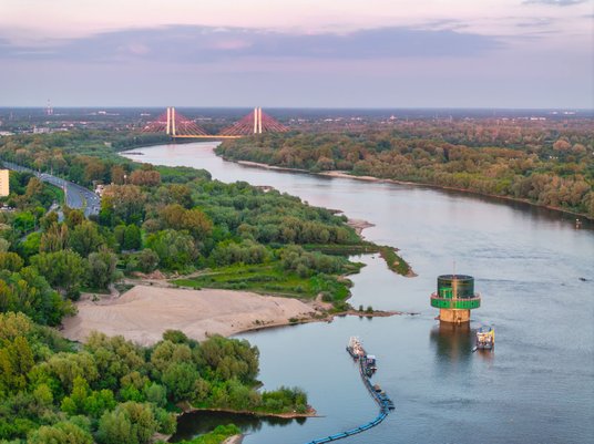 Warszawa inwestuje w infrastrukturę wodną, która odgrywa kluczową rolę w zapewnieniu bezpieczeństwa 