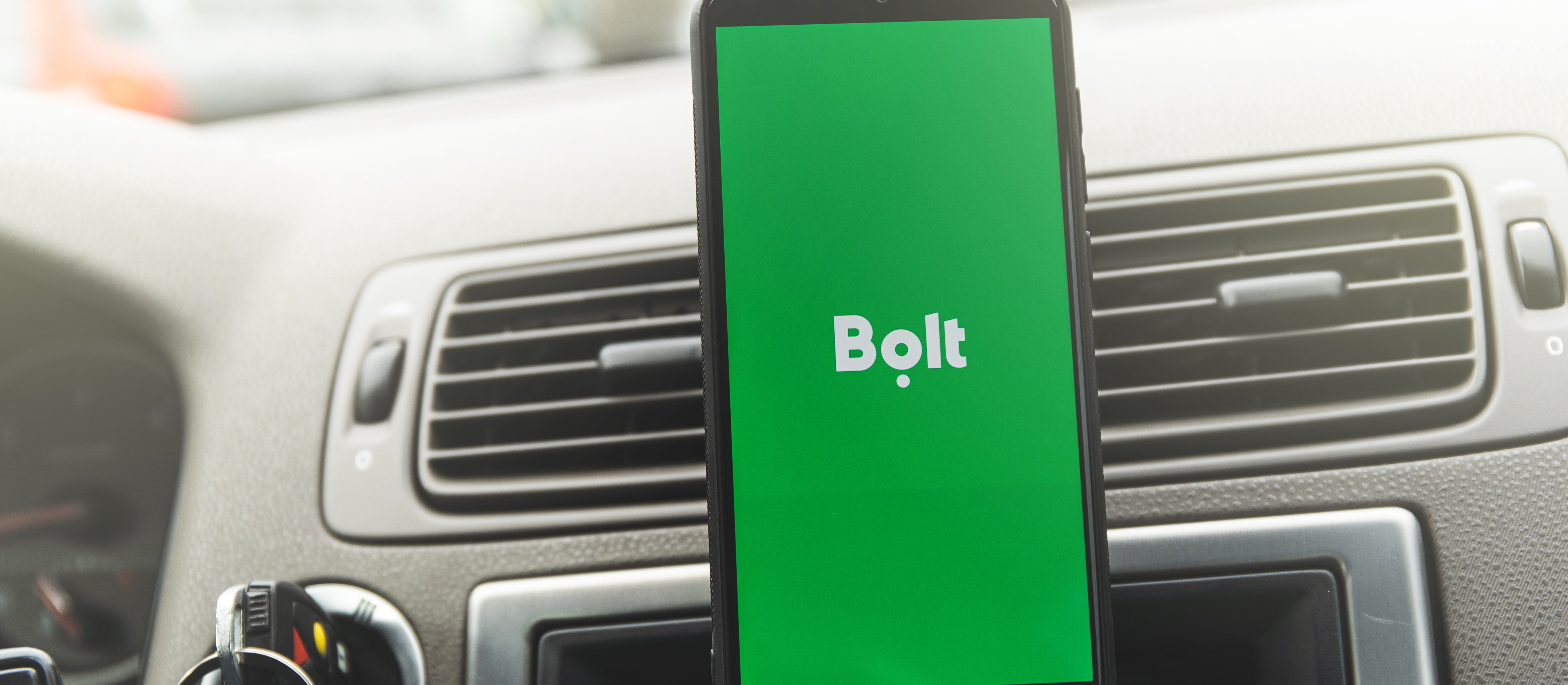 Cab drivers want more control over drivers from app. Lawyers skeptical