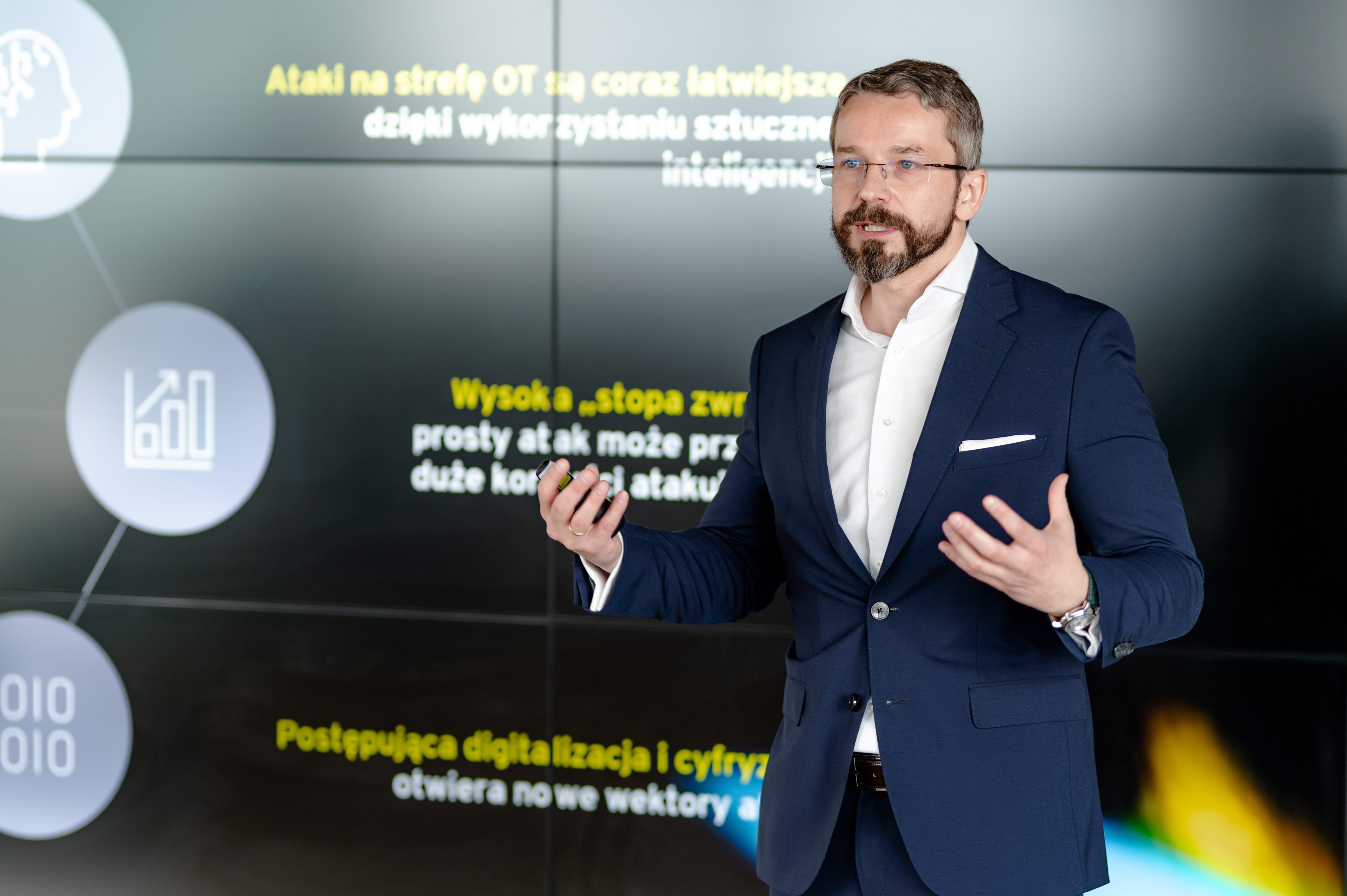 Cyberataki w systemy produkcji – polskie firmy nie są na nie gotowe