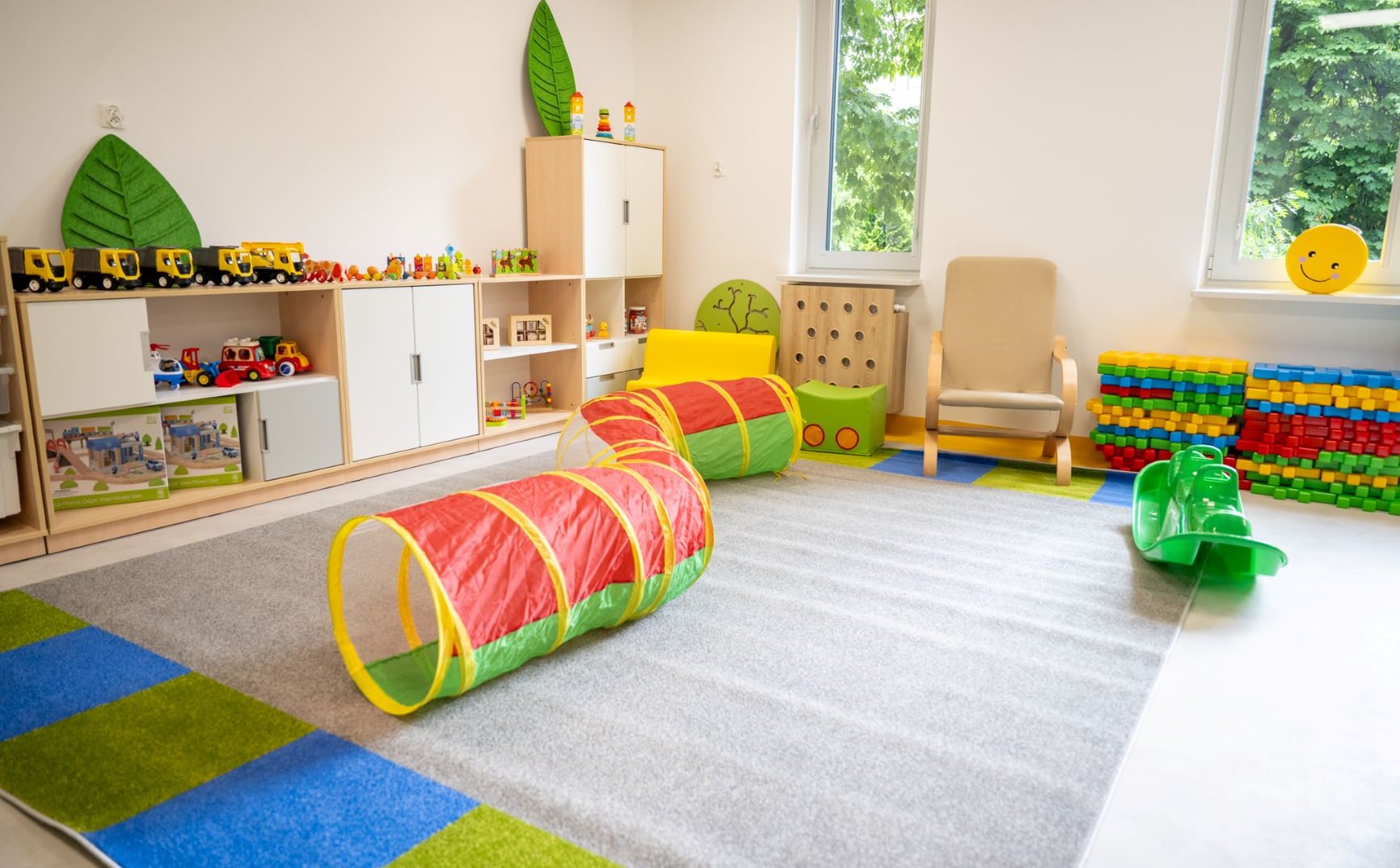 Dużo wolnych miejsc w żłobkach. Samorządy na razie „obserwują sytuację”