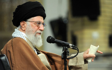 Ajatollah Chamenei: Błąd Trumpa, zdrada Arabii Saudyjskiej