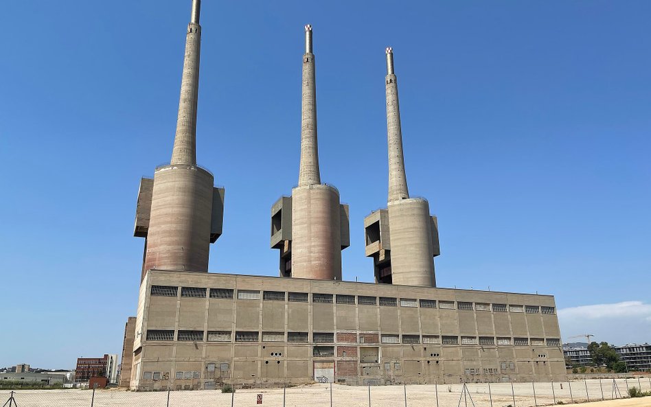 Budynek dawnej elektrowni w Sant Adrià del Besòs na północ pod Barceloną miał zostać wyburzony, ale 