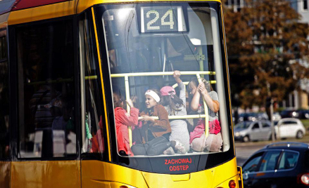 Dzieci w tramwaju