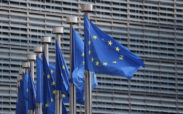 Sondaż: Niemal co dziesiąty Polak chce wyjścia z Unii Europejskiej