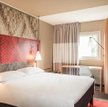 Barometr hotelowy: Jedna gwiazdka droższa od dwóch
